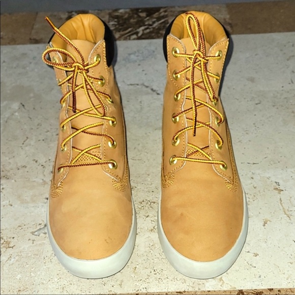 Timberland Flannery 6" wheat lace up boots / sneakers. #A1B31. - Picture 2 of 8